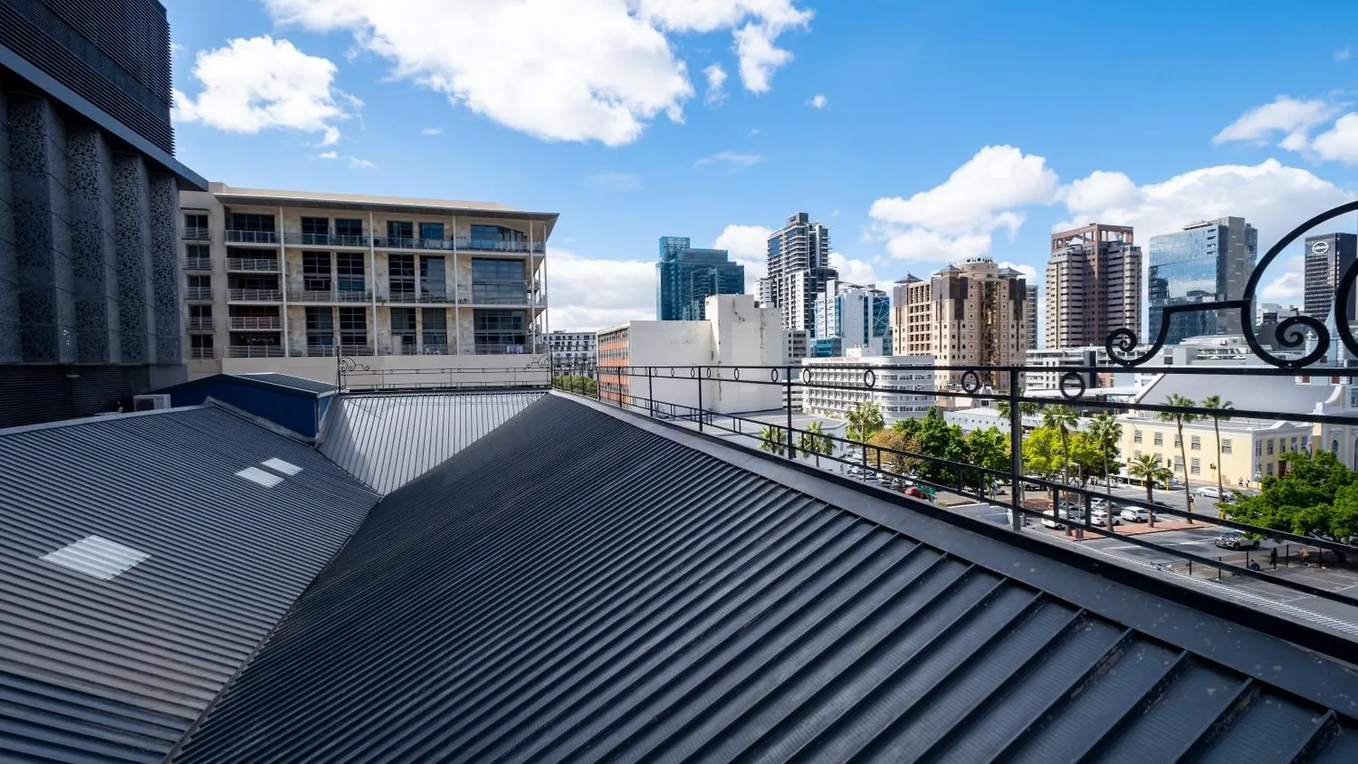 Διαμέρισμα The Rose 407: Modern City Studio With Rooftop Pool Κέιπ Τάουν